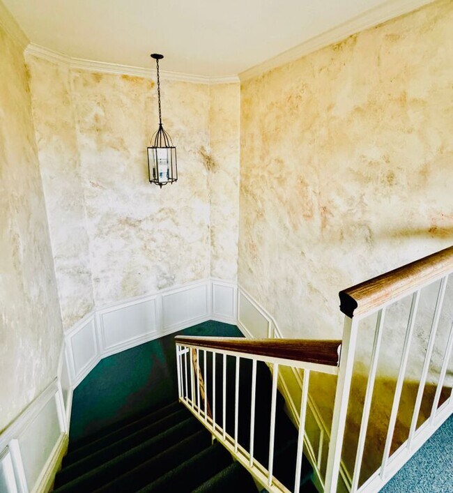 Photo - 2611 Eisenhauer Rd