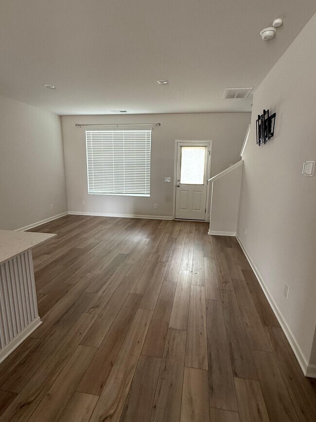 Photo - 2526 Drumwright Way