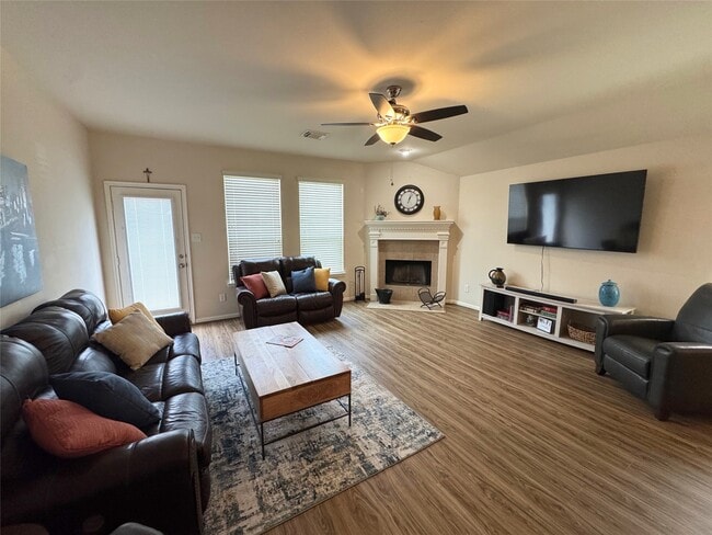 Photo - 21818 Saragosa Pond Ln