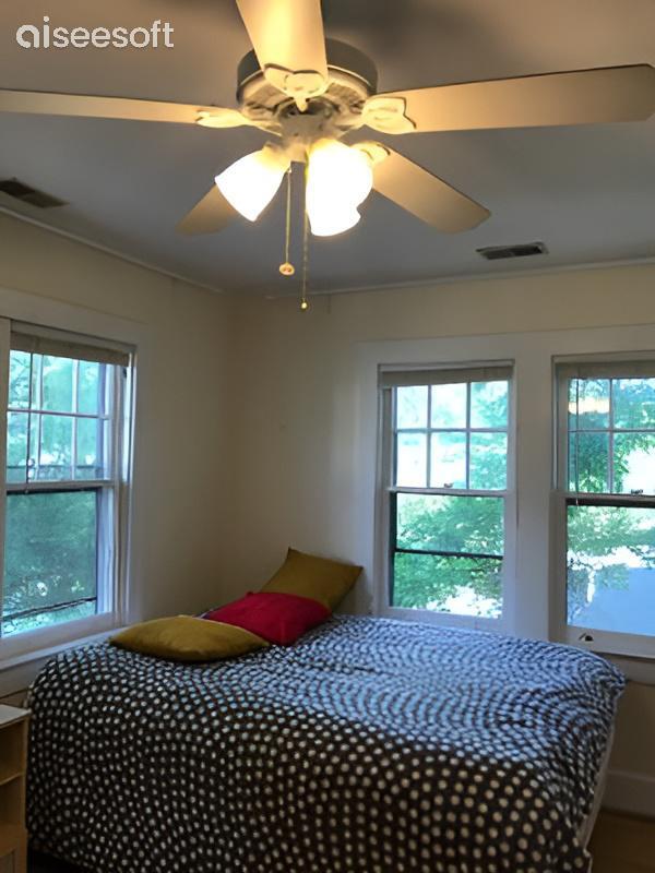 Building Photo - 5335 42nd Pl NW