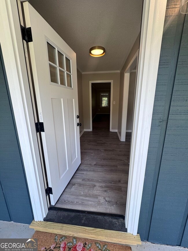 Photo - 304 Pinewood Dr