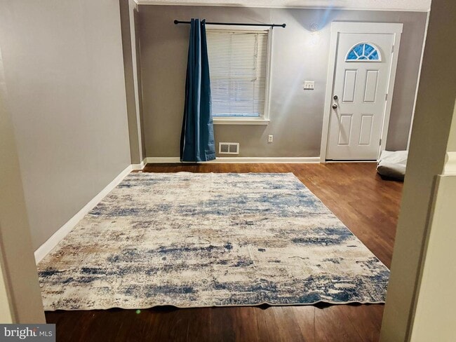 Photo - 2111 Vailthorn Rd