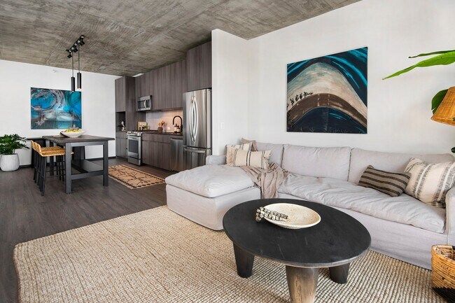 Photo - 1380 W Randolph St Unit 813