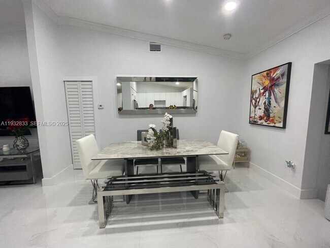 Photo - 5855 SW 128th Ct