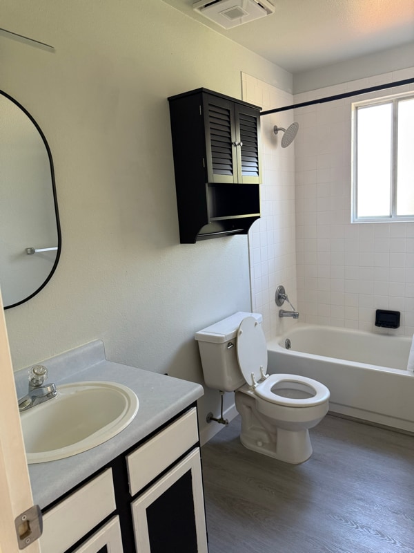 Photo - 930 W 133rd Cir