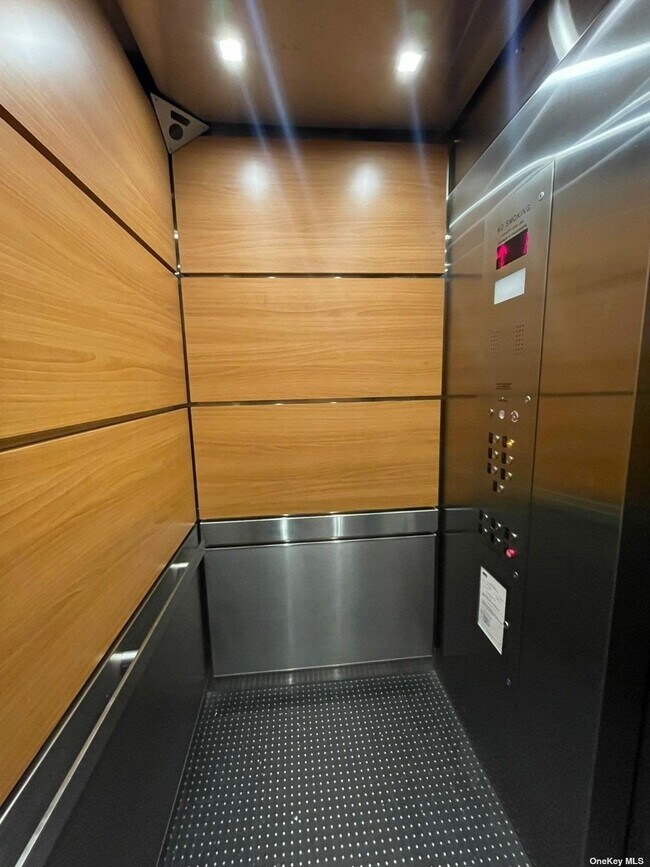 Photo - 87-10 34th Ave Unidad 6 G