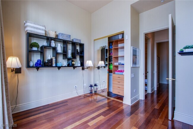 Photo - 2877 Paradise Rd Unit 105