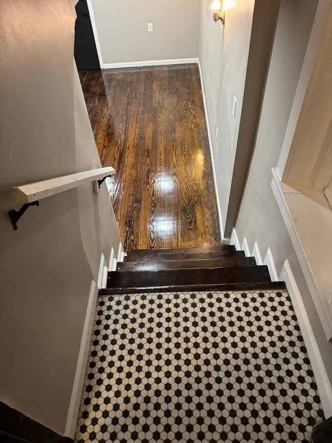 Photo - 6840 S Champlain Ave