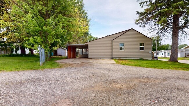 Photo - Available Now- 2 bedroom ranch in Bucyrus