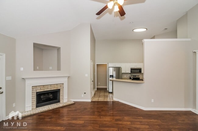 Photo - 10172 Lynham Dr