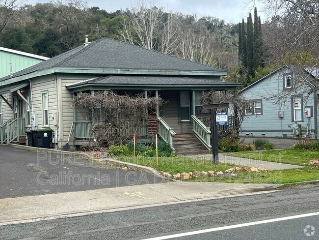 Building Photo - 13270 S Highway 101 Unit A Rental