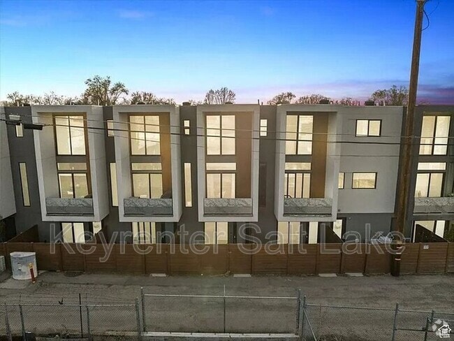 Building Photo - 15 E Kensington Ave Rental