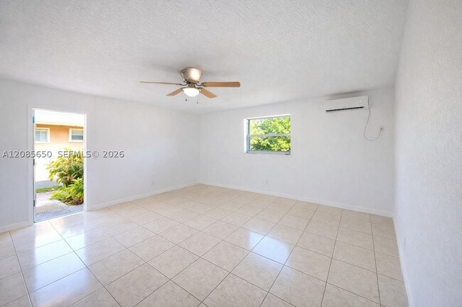 2580 NW 139th St Unit 1
