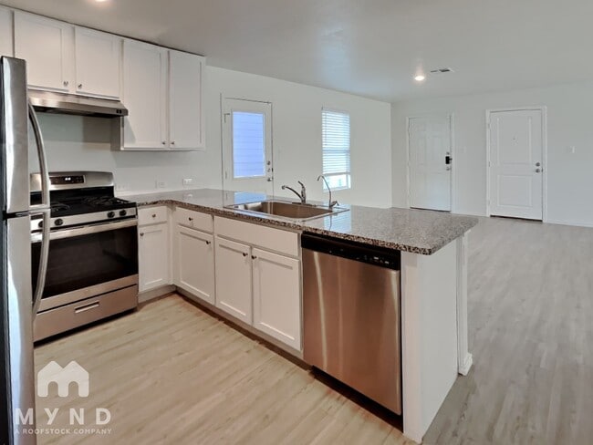 Photo - 7102 Tides Trl