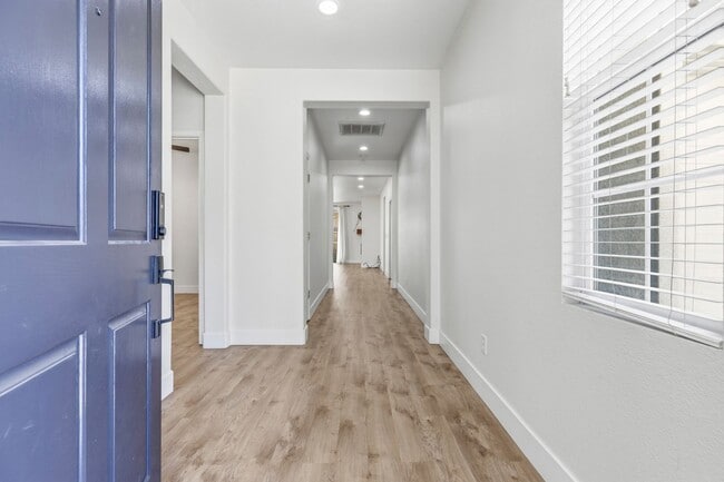 Photo - 1292 Paseo Belleza