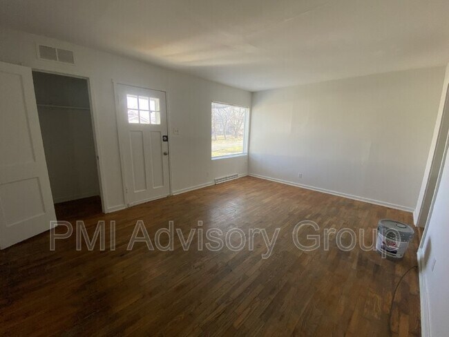 Photo - 2817 SE Minnesota Ave