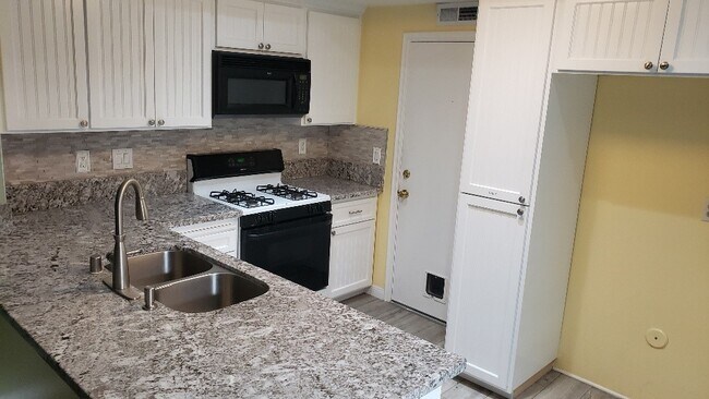 Photo - 2524 Caribou Pl