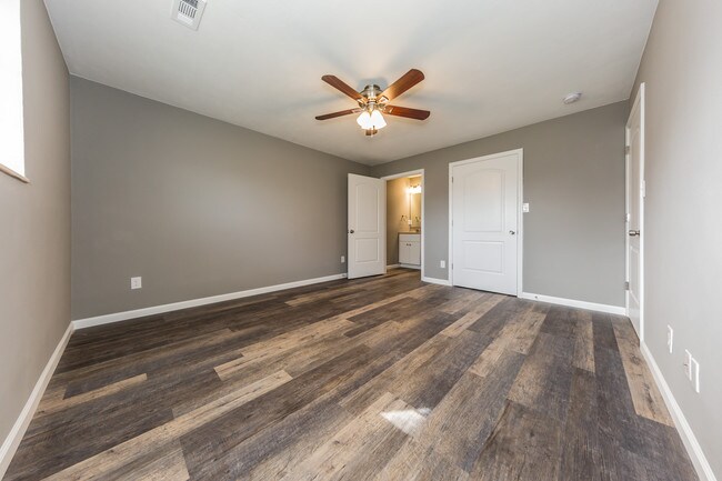 Brookside Manor- O'Fallon, IL