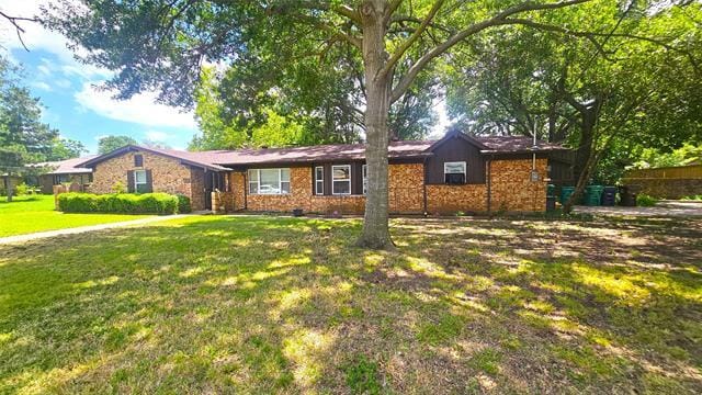 Building Photo - 425 Mimosa Dr