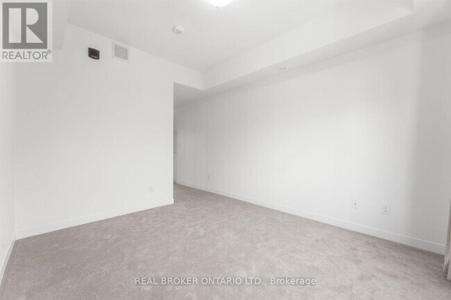 Photo - 16 Marquette Ave