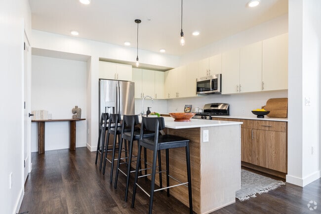 Interior Photo - Olive Rental