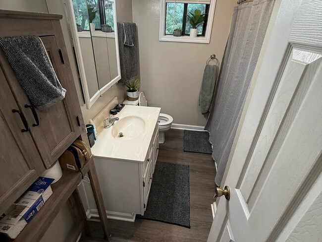 Photo - 1115 Glen Ct