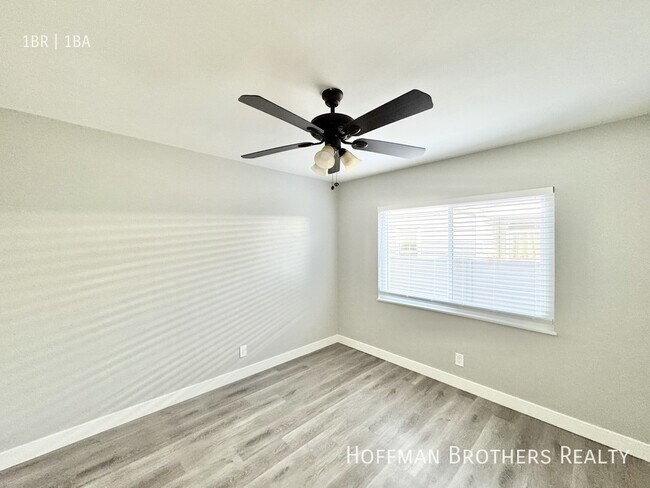 Photo - 1425 E Appleton St Unit 6