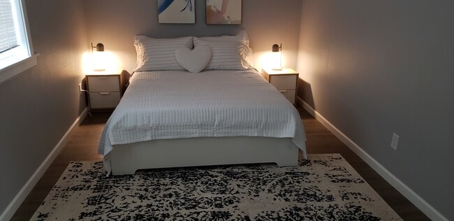 Dormitorio tamaño queen - Inferior - 3034 44th Ave SW