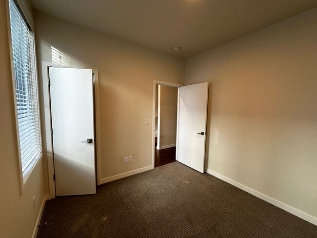 Photo - 6642 SE 16th Ave