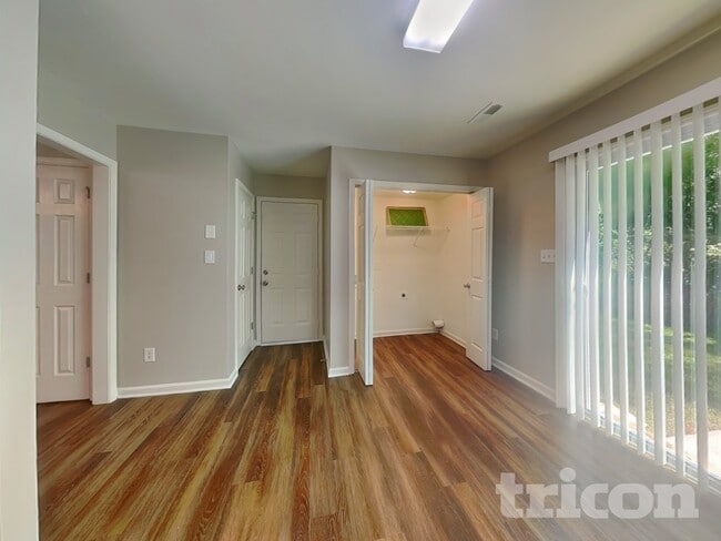 Photo - 9835 Veronica Dr