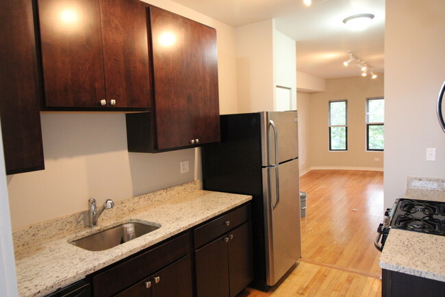 Photo - 6449 N Claremont Ave Apartment Unit 2