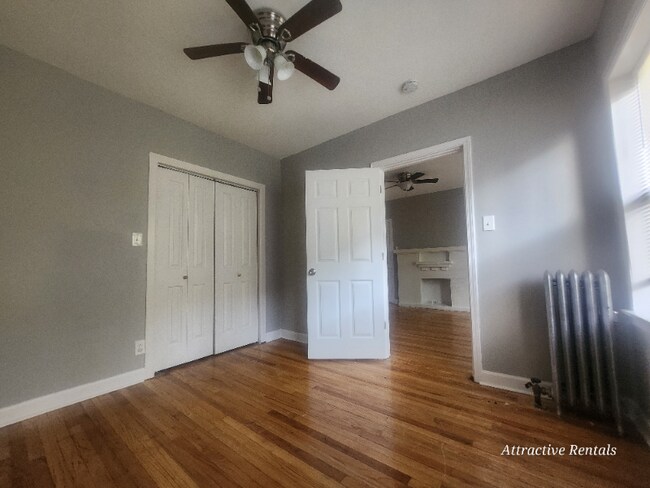 2916 W 64th St Unit 1