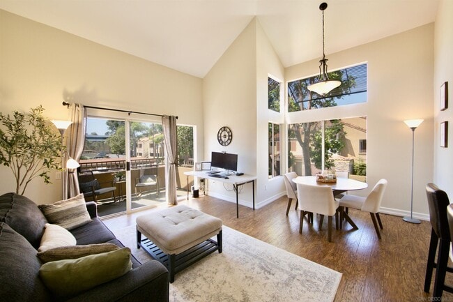 Building Photo - 15283 Maturin Dr Unit 71 Rental