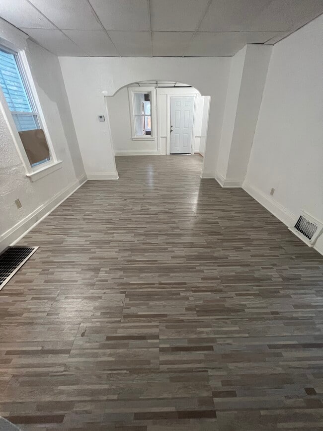 Large open living and diving - 60 Sidney St Unit 1st floor