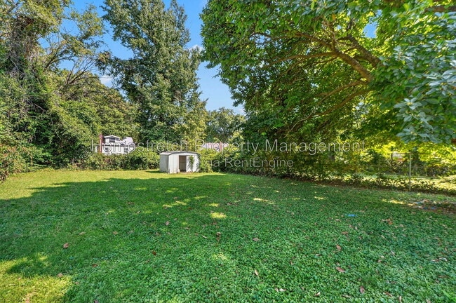 426 Plaza Ave