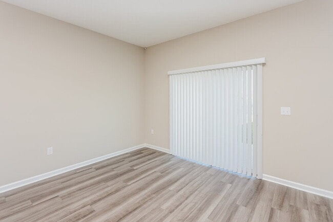 Photo - 939 Kelly Fern Lp