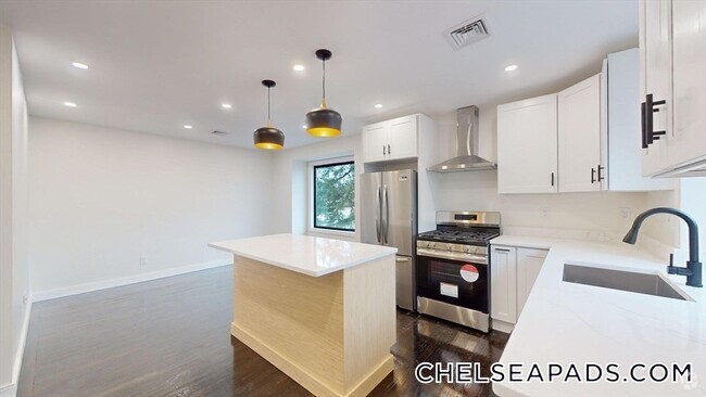 Building Photo - 13 Clark Ave Rental