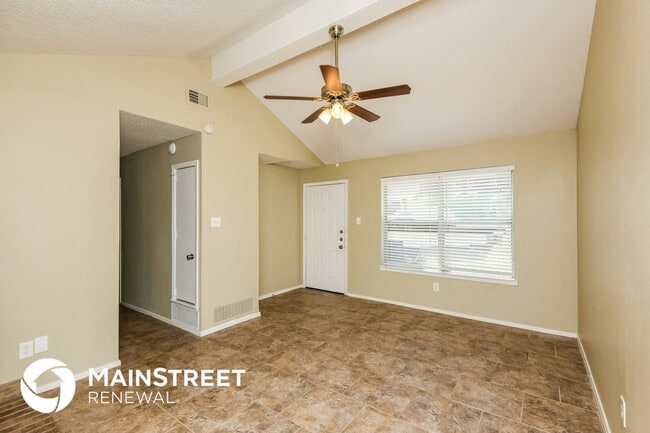 Photo - 6407 Woods Edge Dr