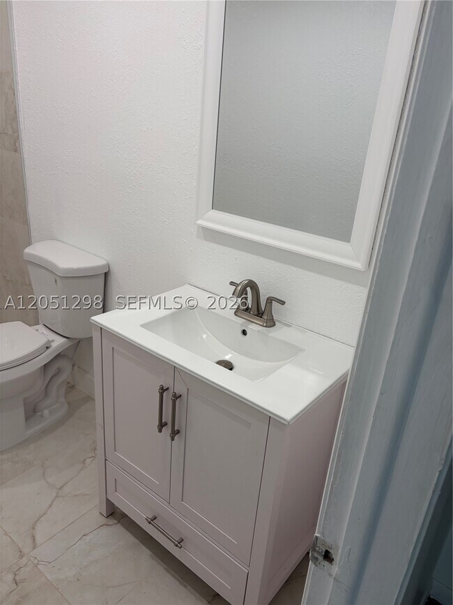 6980 NW 186th St Unit 3-525A