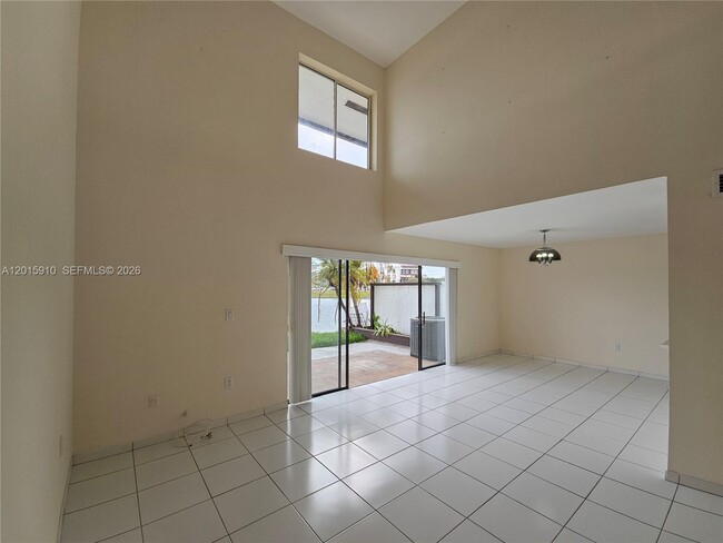Photo - 1341 SW 124th Ct