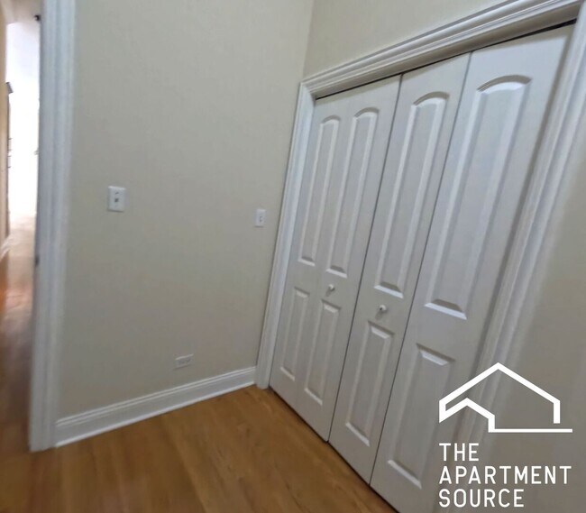 Photo - 851 N La Salle Dr Unit 1S