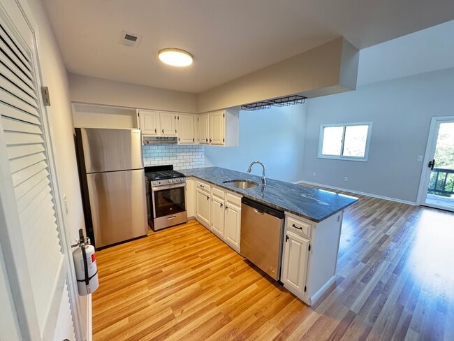 Updated Kitchen - 2 Stowe Ct Unit 6