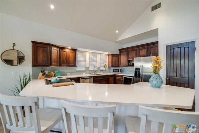 Building Photo - 693 Riviera Dr Rental