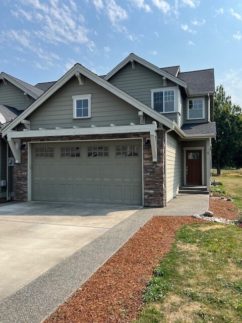 Photo - 2200 Greenview Cir Townhome