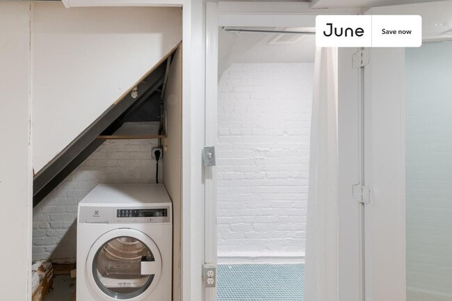 Photo - 1443 Parkwood Pl NW Unidad B