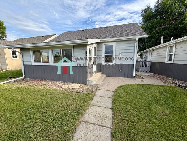 Building Photo - 1405 Duplex SQD LLC -M Unit 1405