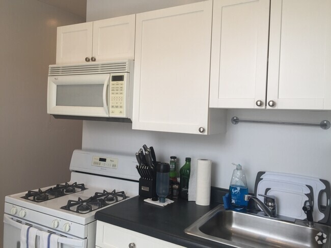Building Photo - 163 W Eugenie St Unit 1 Rental