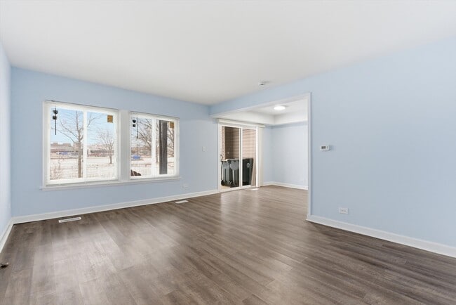 Photo - 7526 Bristol Ln