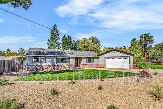 Building Photo - 275 Cameo Dr