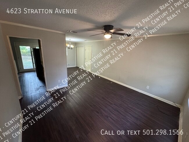 Photo - 4623 Stratton Ave